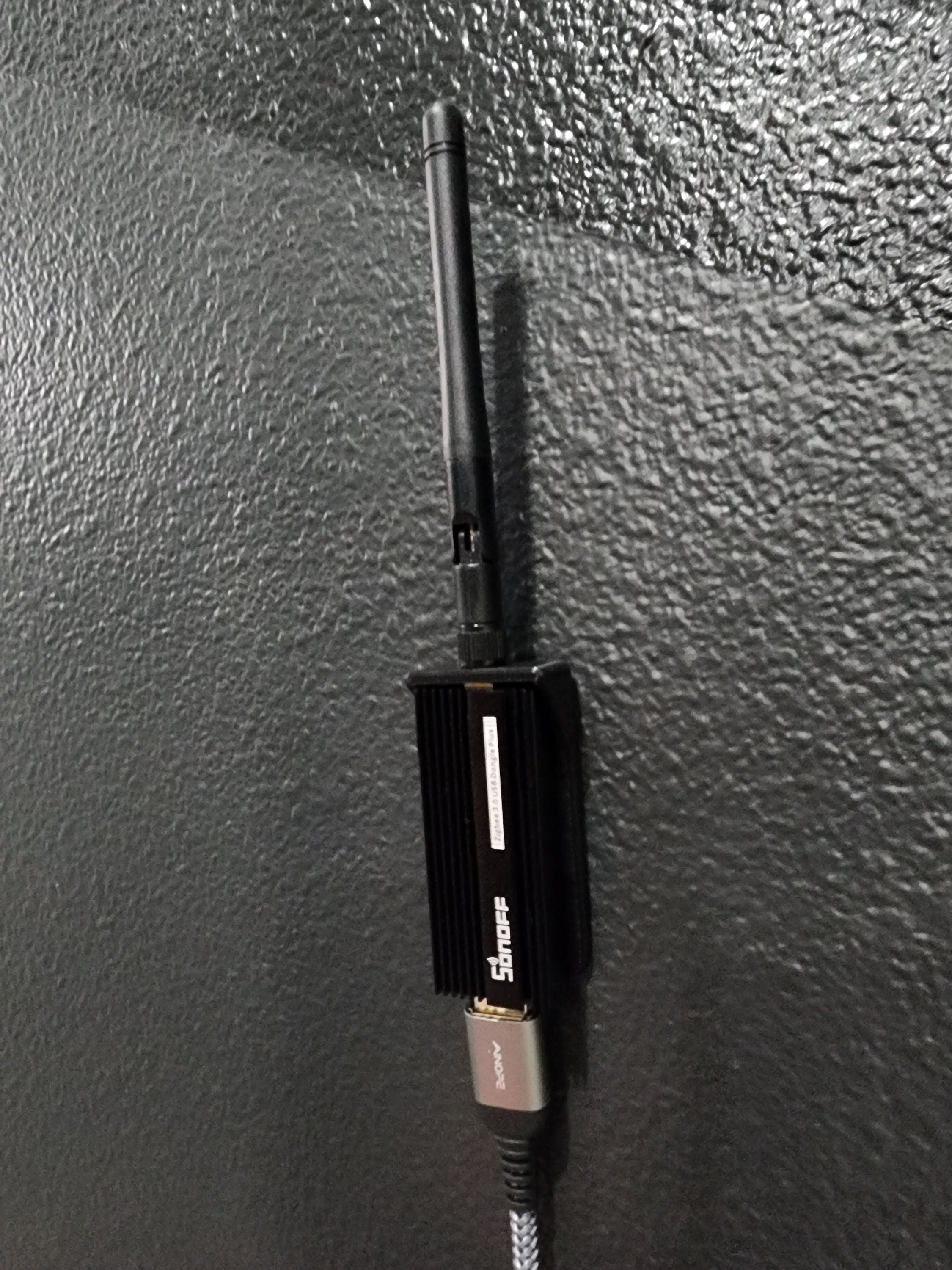 3D Printed Wall Mount for Sonoff Zigbee Dongle