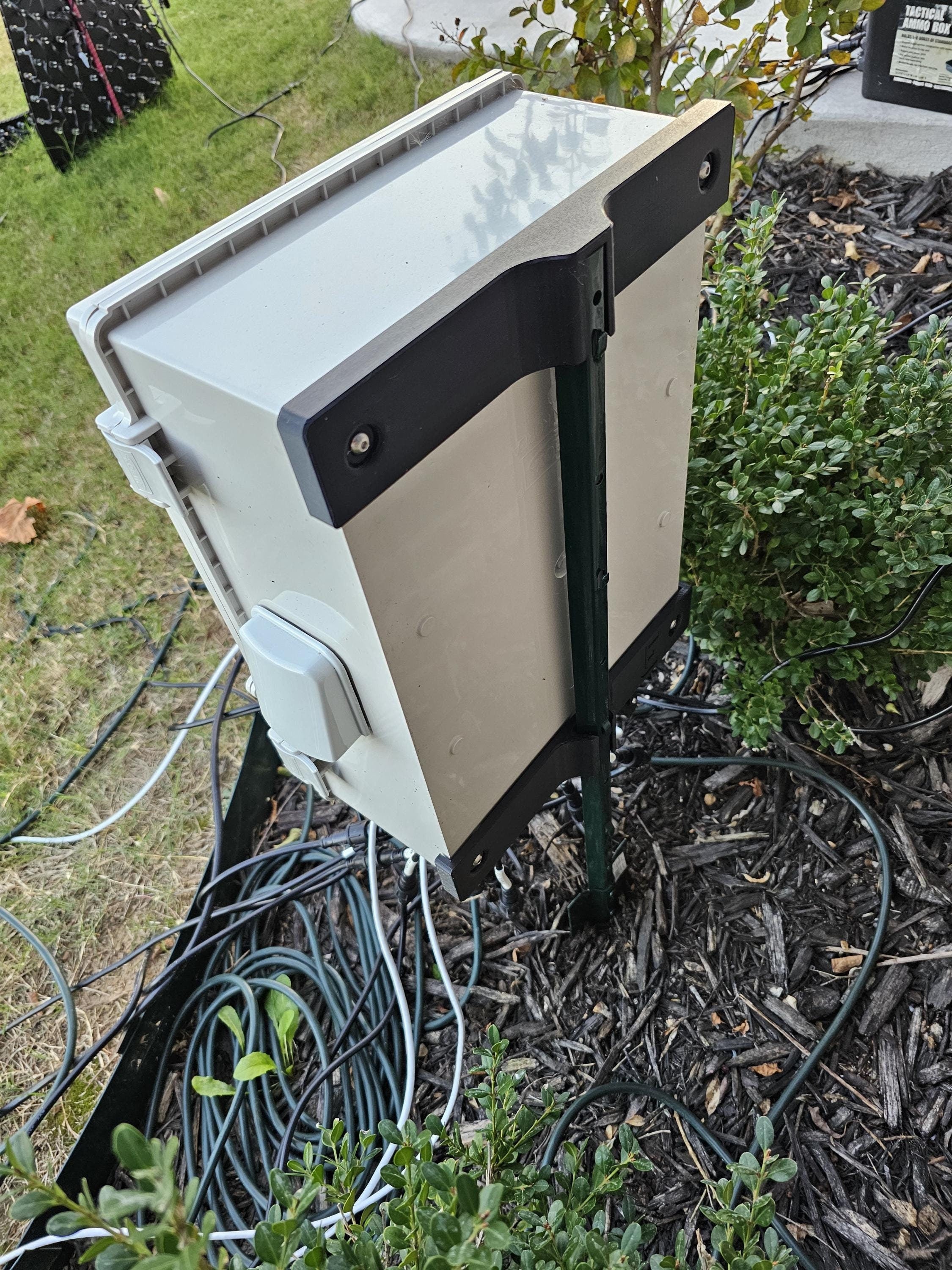 U-Post Enclosure Mount